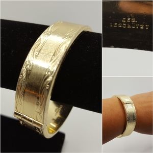 Geschutzt German Vintage Bracelet.